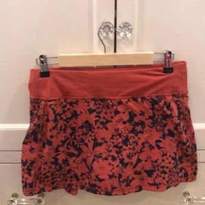 Lululemon flower skirt 6 Tall